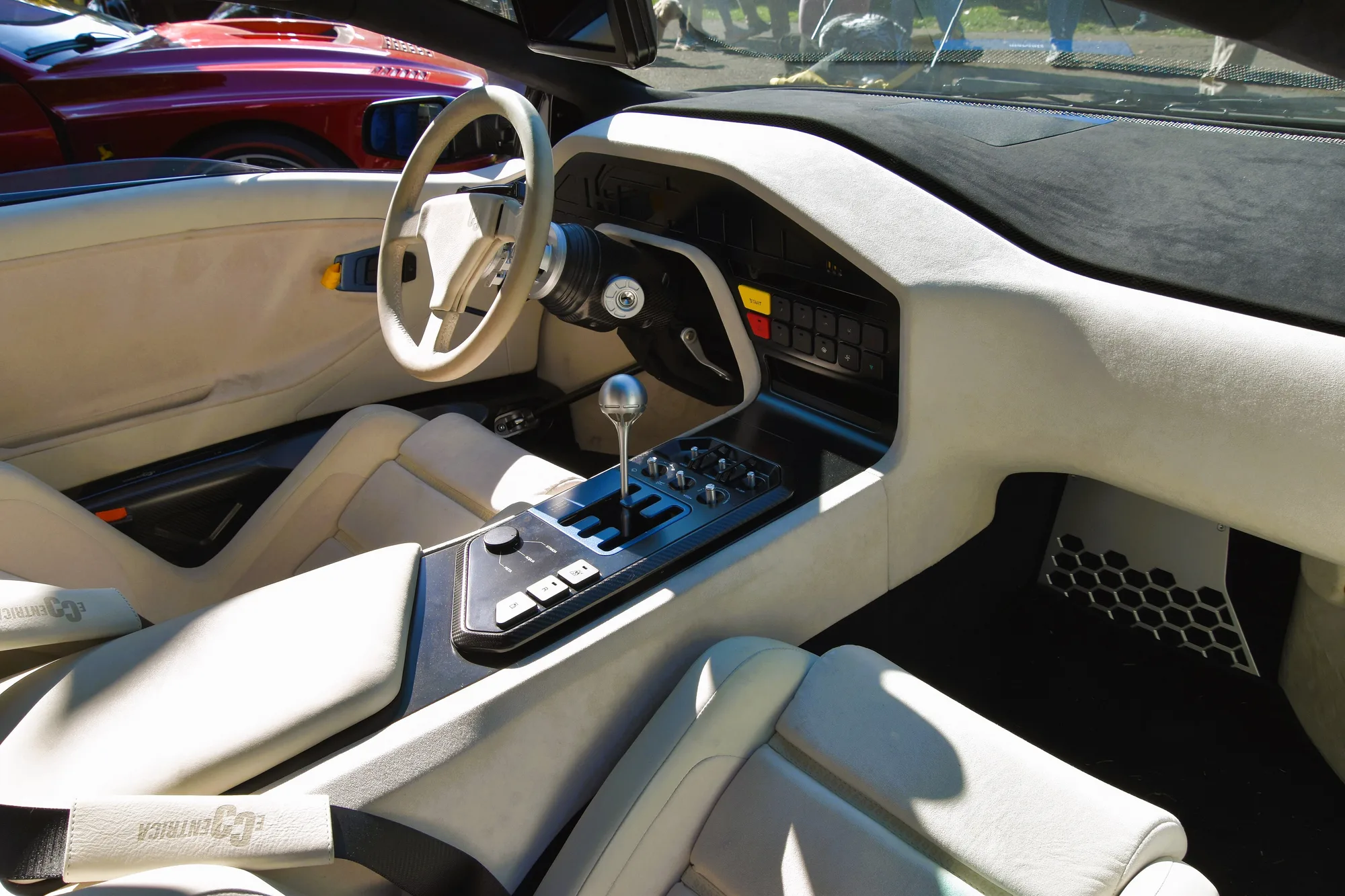 Eccentrica Cars: Eccentrica V12