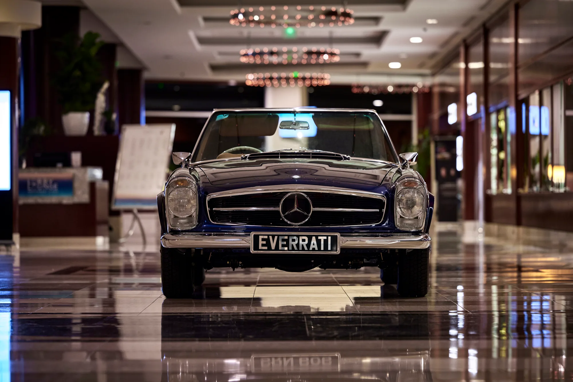 Everrati: Mercedes-Benz W113 SL “Pagoda”