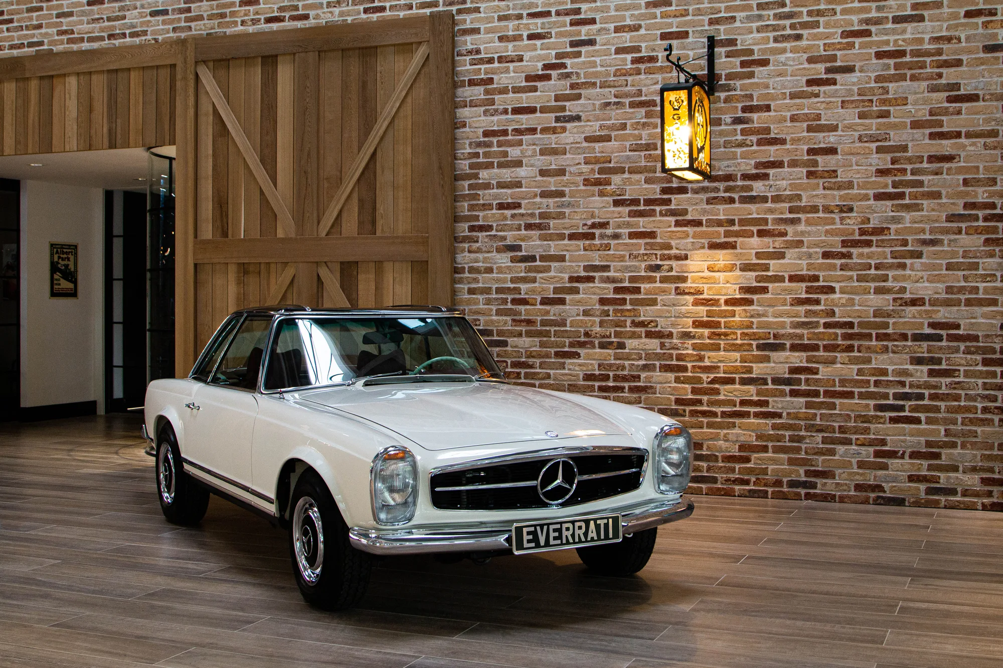 Everrati: Mercedes-Benz W113 SL “Pagoda”