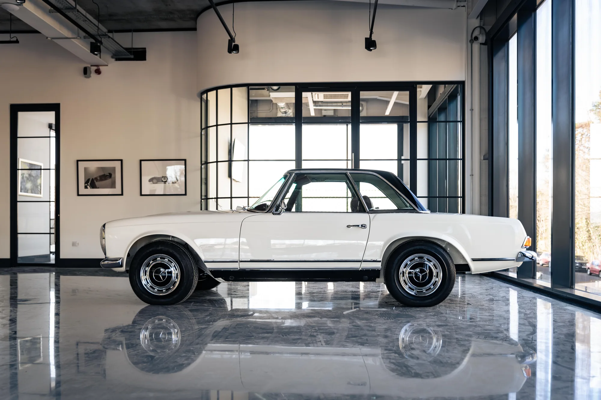 Everrati: Mercedes-Benz W113 SL “Pagoda”