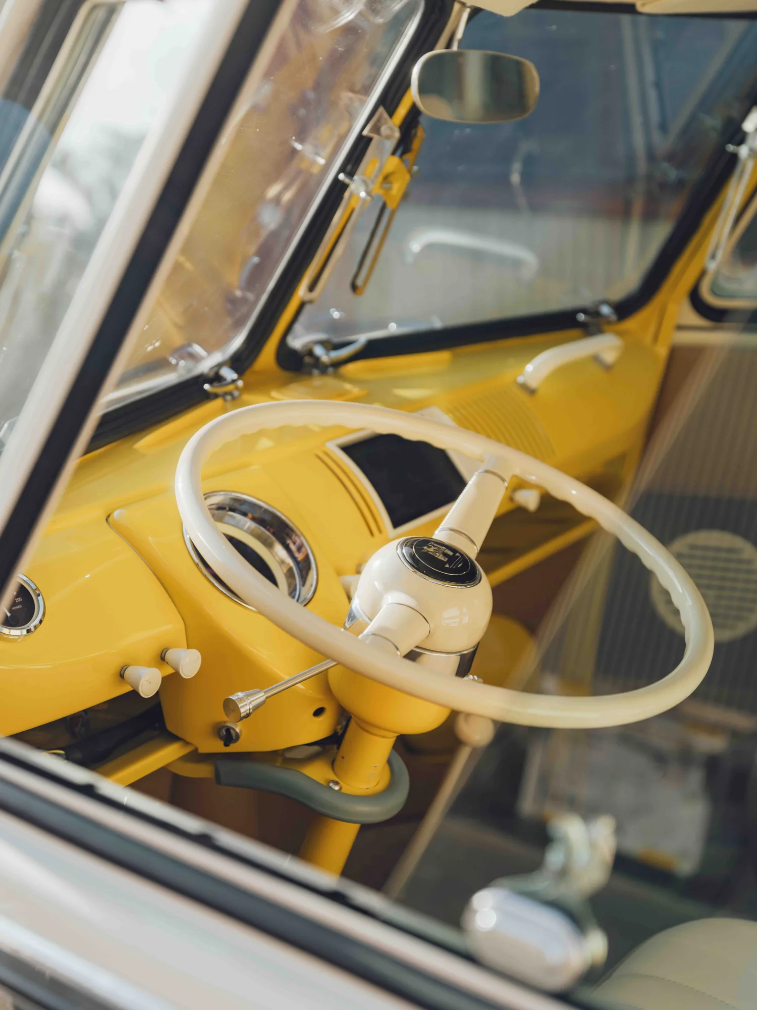 Kindred Motorworks: EV Bus