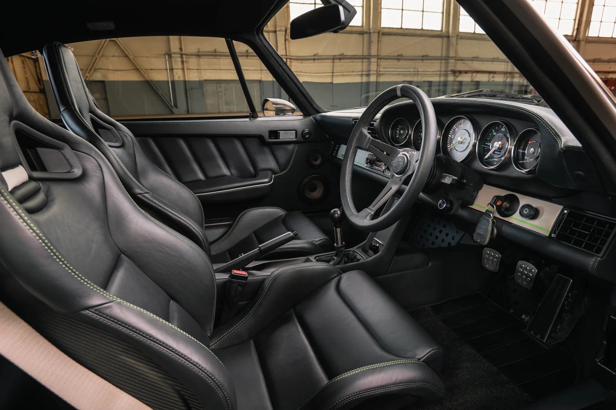 Theon Design: Coupe