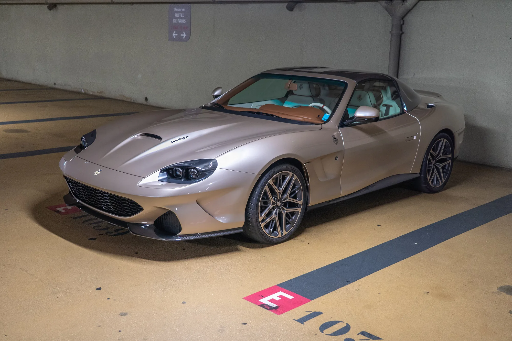 Carrozzeria Touring Superleggera: Veloce12 Barchetta
